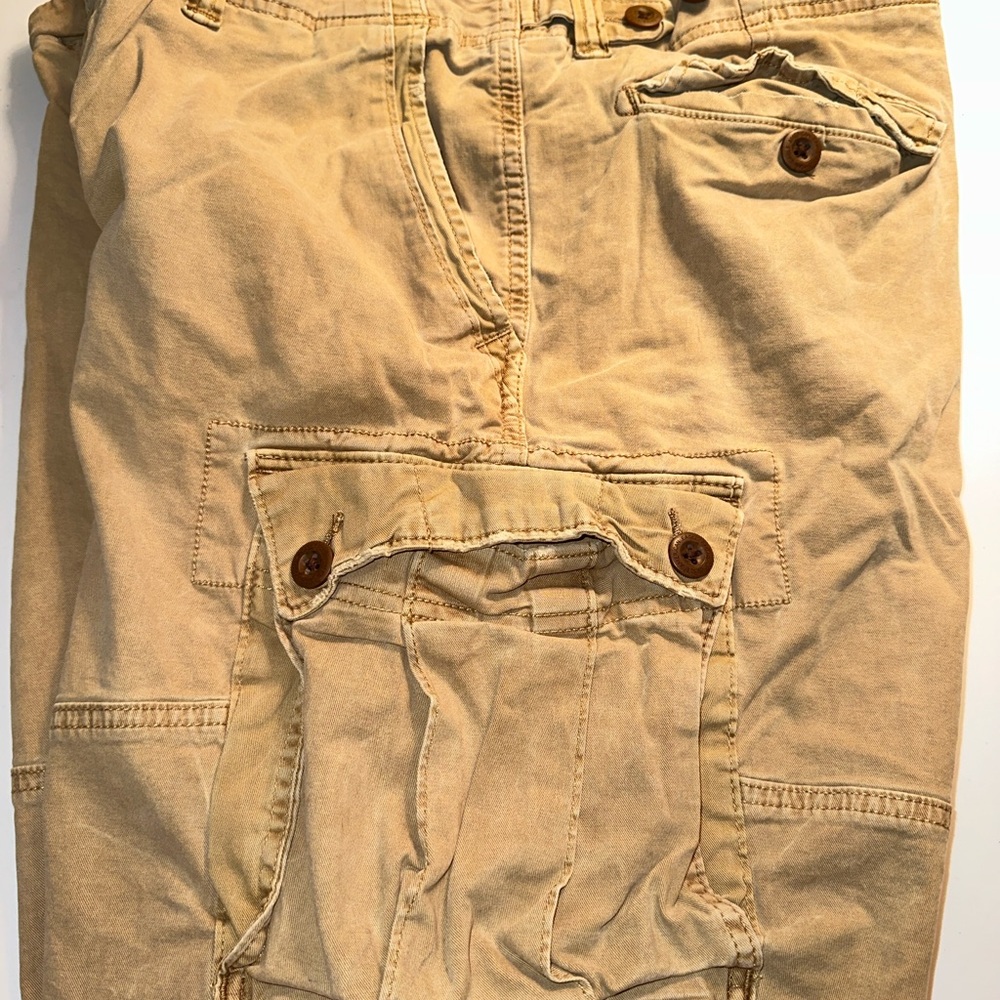 American Eagle Cargo Pants with Button Details - Picture 2 of 4